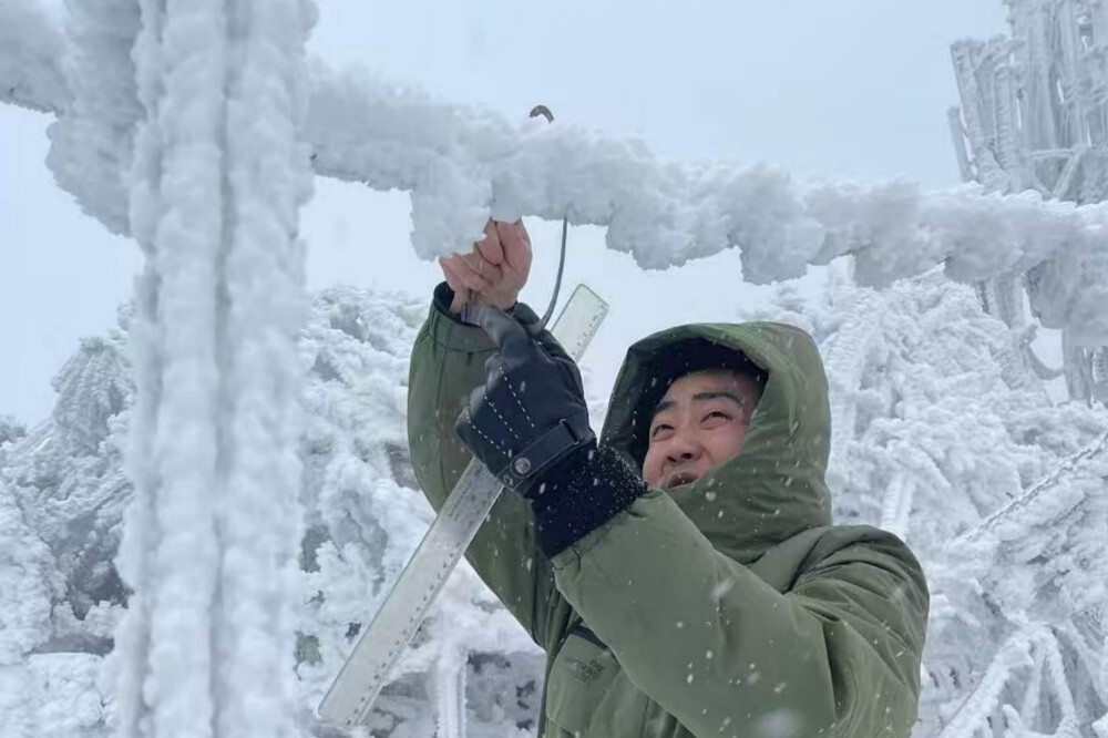 雨雪冰冻观测实验采样